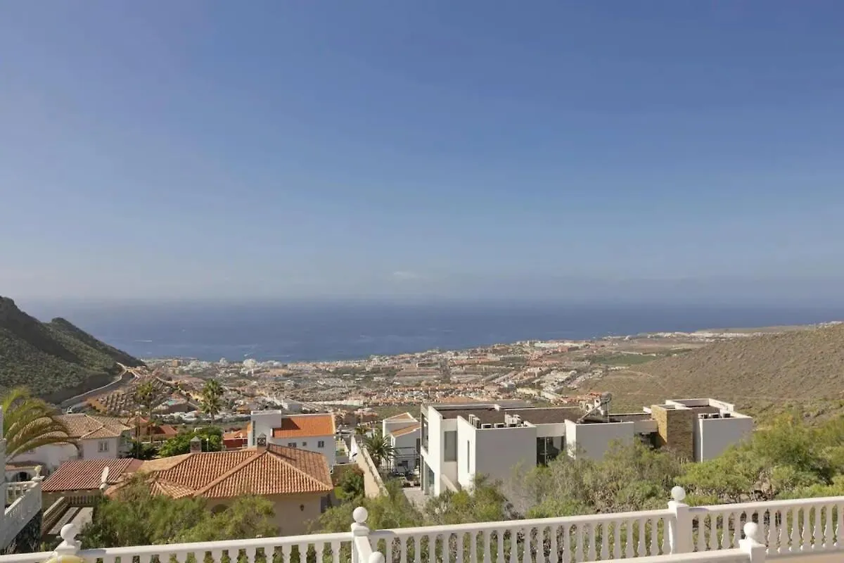 Villa Athena With Private Heated Pool And Sea Views Costa Adeje  Španělsko